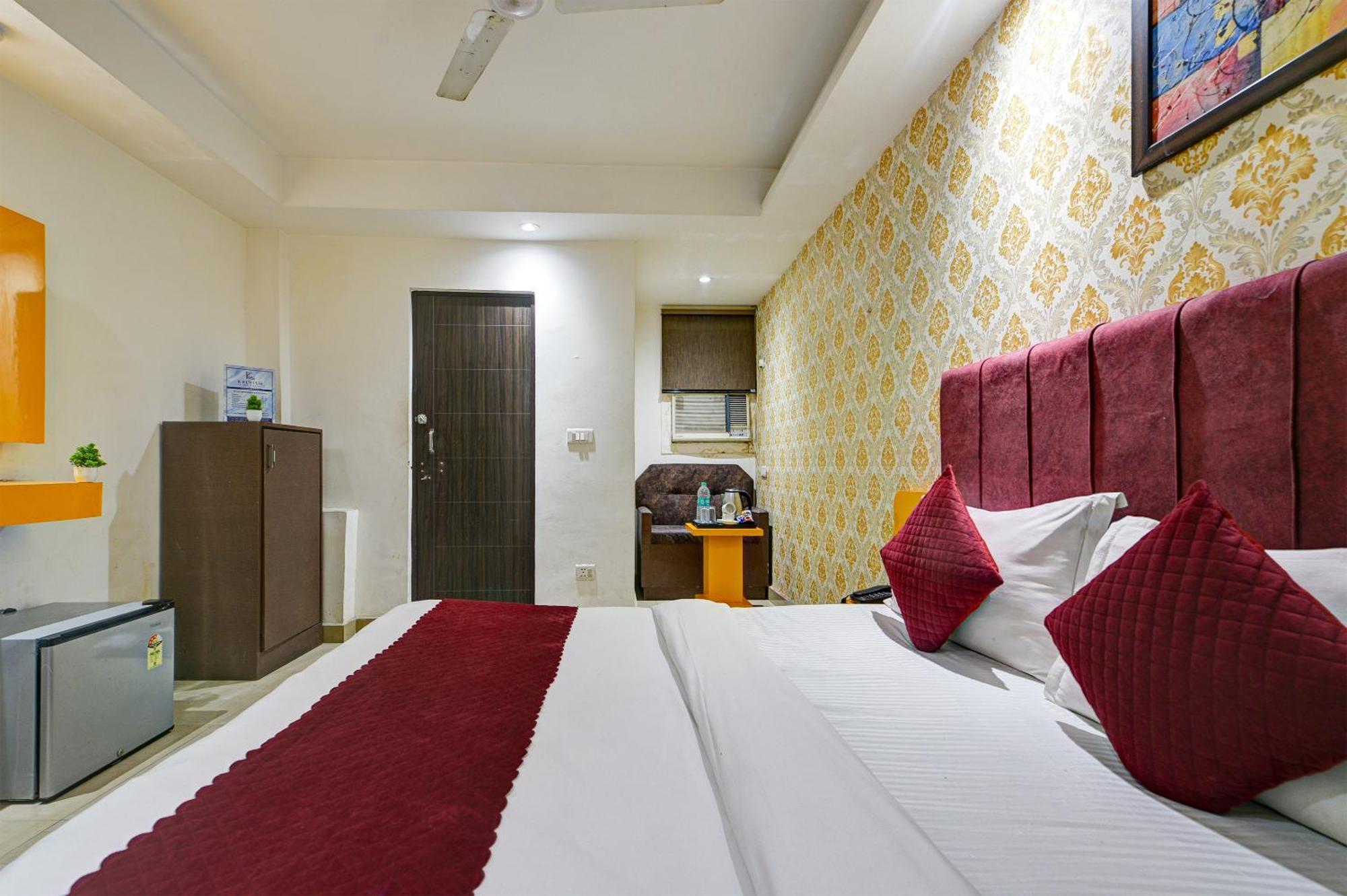 Hotel Platinum With Free Pickup-Delhi Airport New Delhi Buitenkant foto